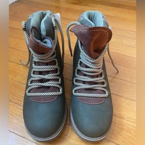 Size 9 Dune Boots